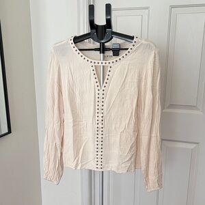 Idyllwind Cream Stud-Trim Keyhole Long Sleeve Blouse